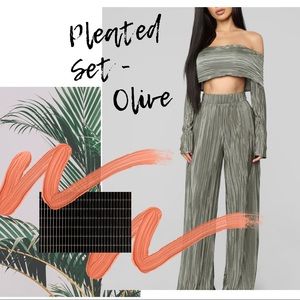 Pleated Pant Set - Olive